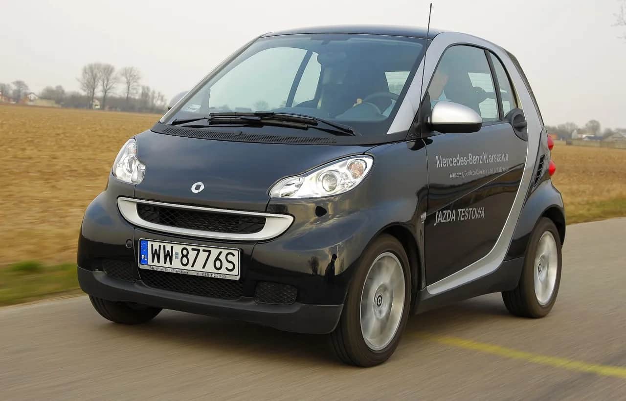 Pojemność baku Smart – porównanie modeli i ich osiągi paliwowe