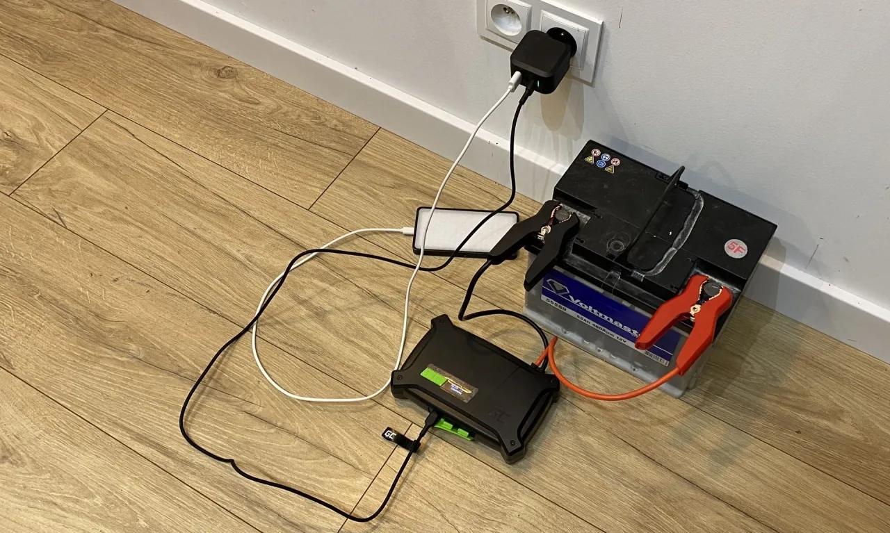 Jak długo trwa ładowanie akumulatora prostownikiem? Sprawdź to!