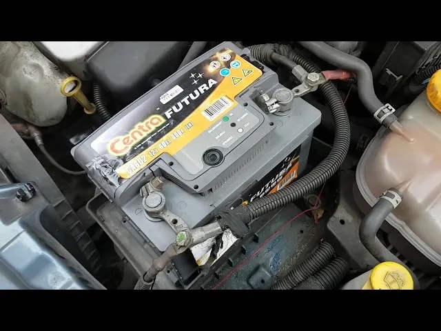 Jak bezpiecznie podłączyć prostownik do Mondeo MK4 i uniknąć uszkodzeń