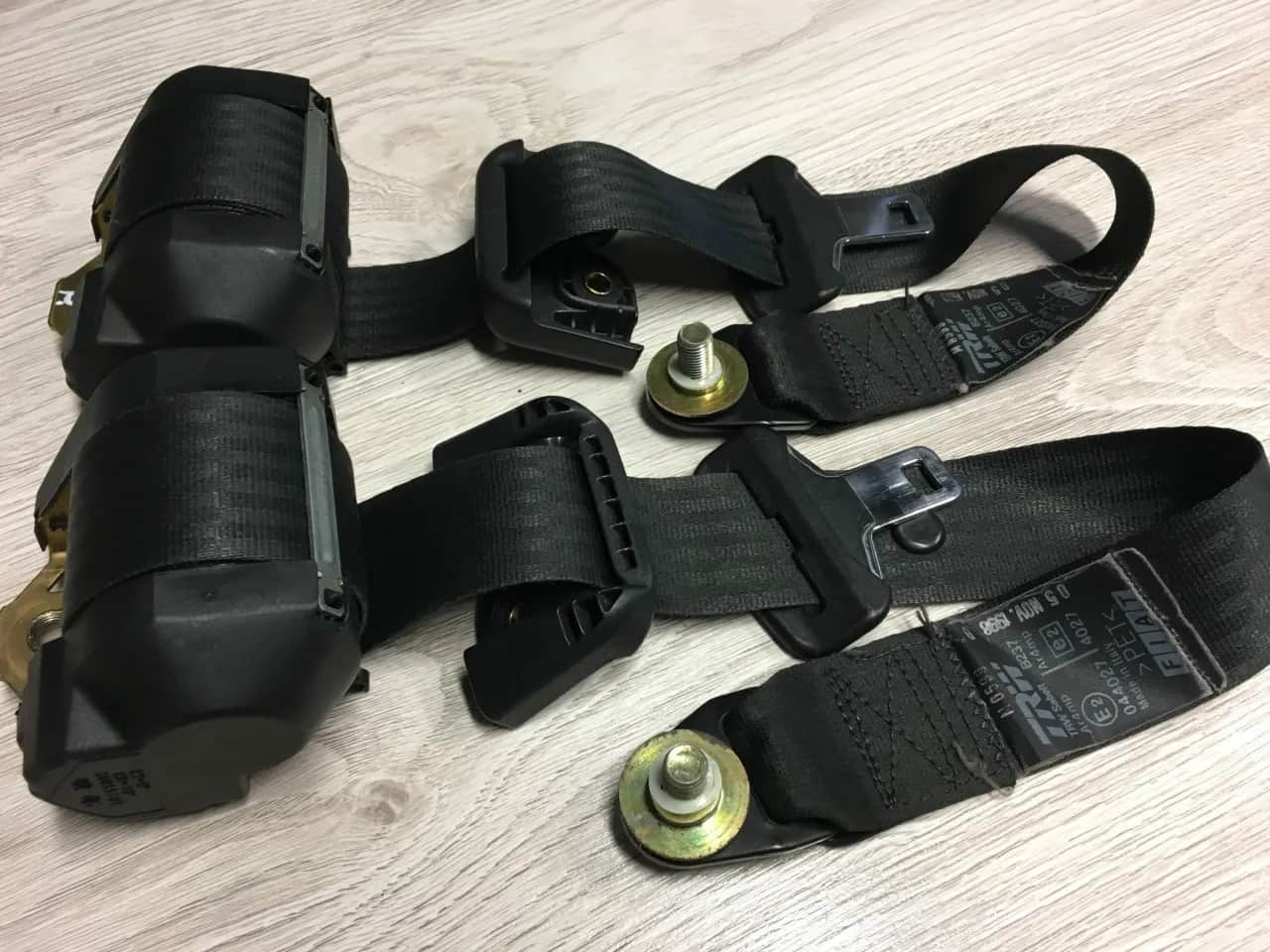 Jak wymienić pas bezpieczeństwa w Seicento - uniknij niebezpieczeństwa