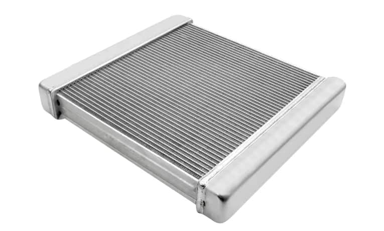 Ile kosztuje chłodnica? Poznaj ceny i uniknij nieprzyjemnych wydatków