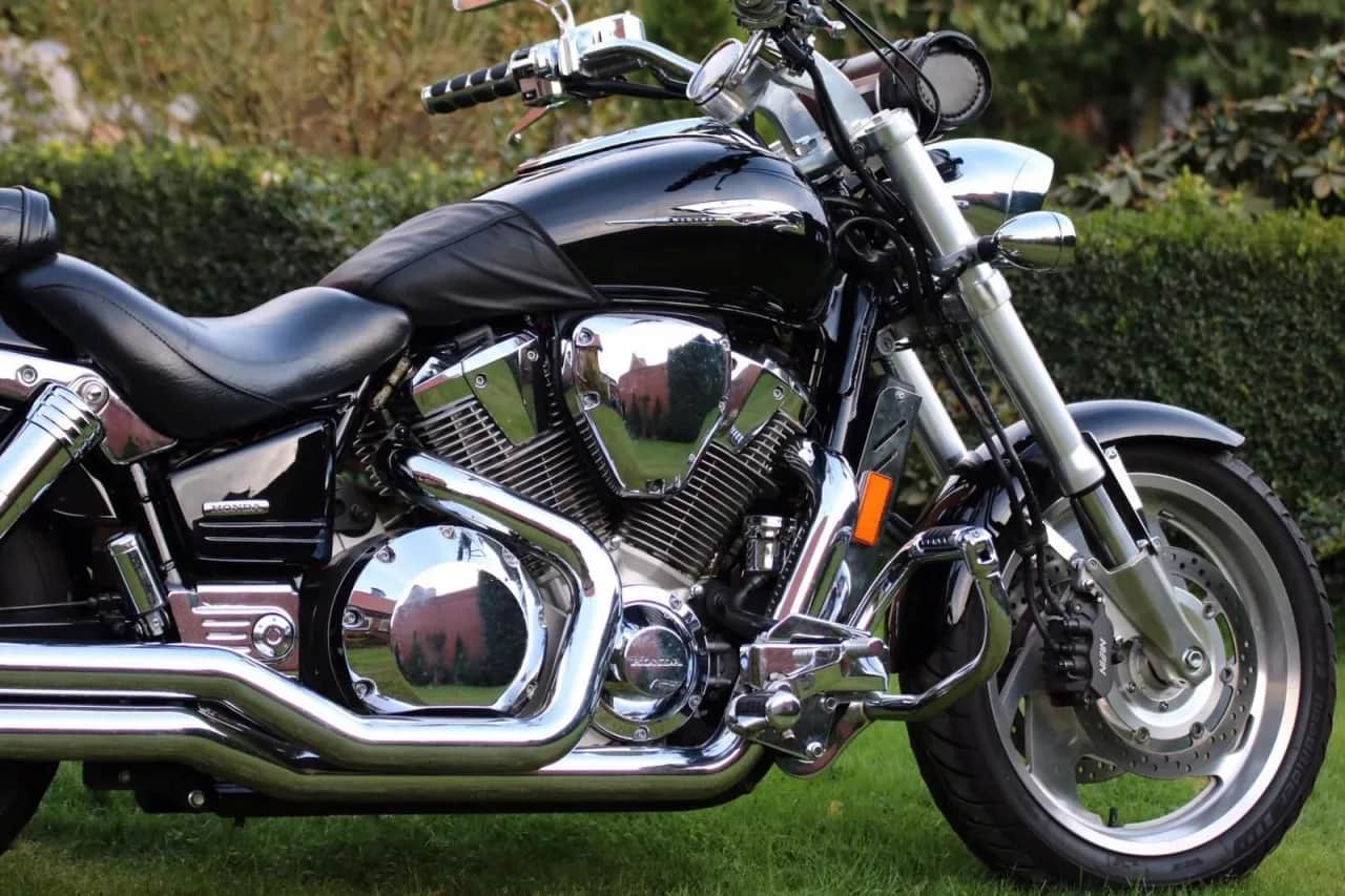 Pojemność baku Honda VTX 1800 – co musisz wiedzieć o zasięgu